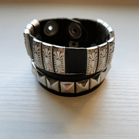 90s Leather Studded Bracelets - Picture 2 of 3